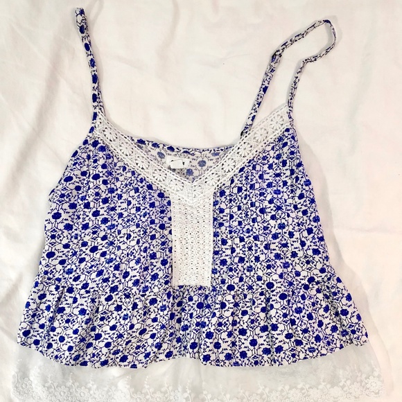 Summer Crop Tank from Garage - Picture 1 of 4